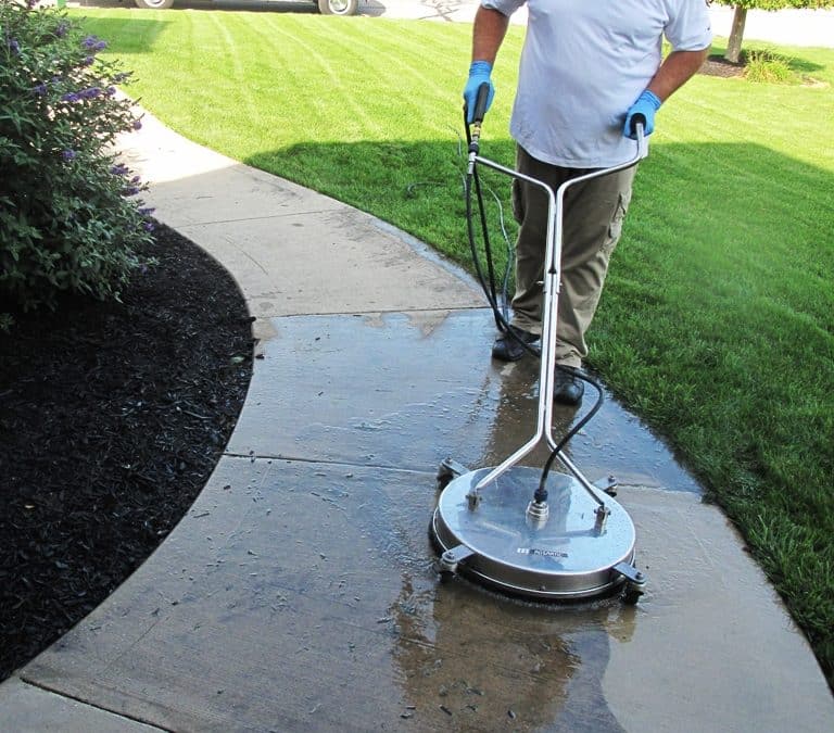 Power-washing-in-Wellington-Fl